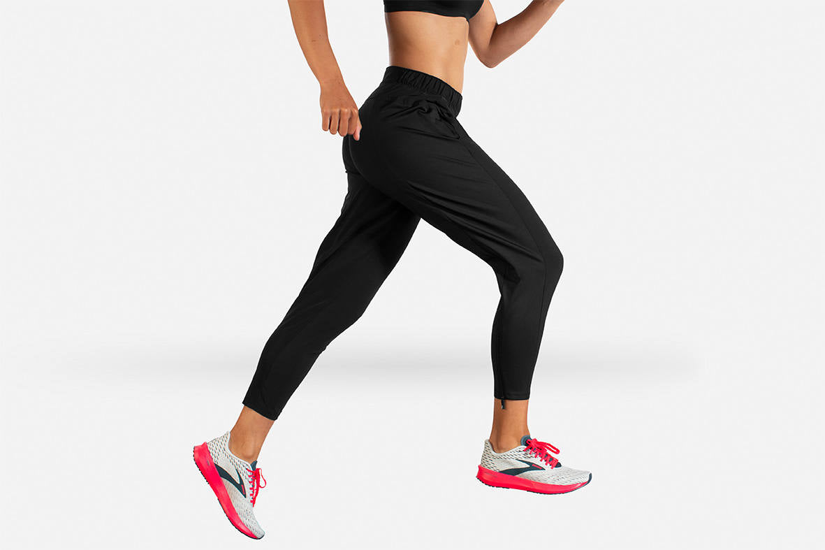 Women's Brooks Shakeout Pant - 221467-001