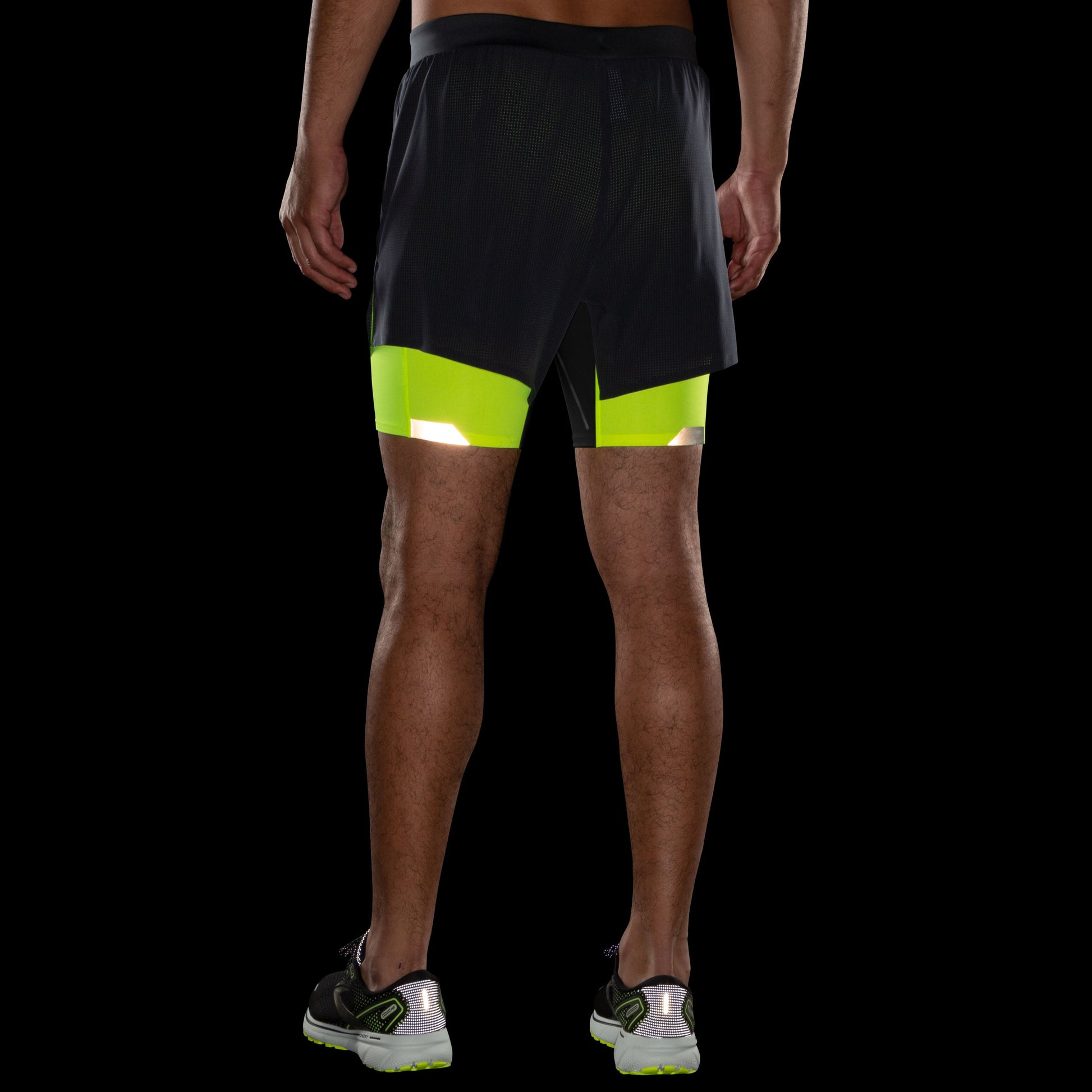 BROOKS Men's Brook Run Visible 5" 2-in-1 Short - 211405-044