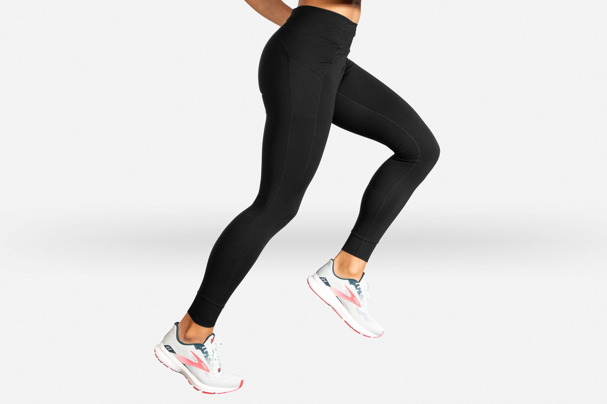  Women's Brooks Momentum Thermal Tight - 221501-001