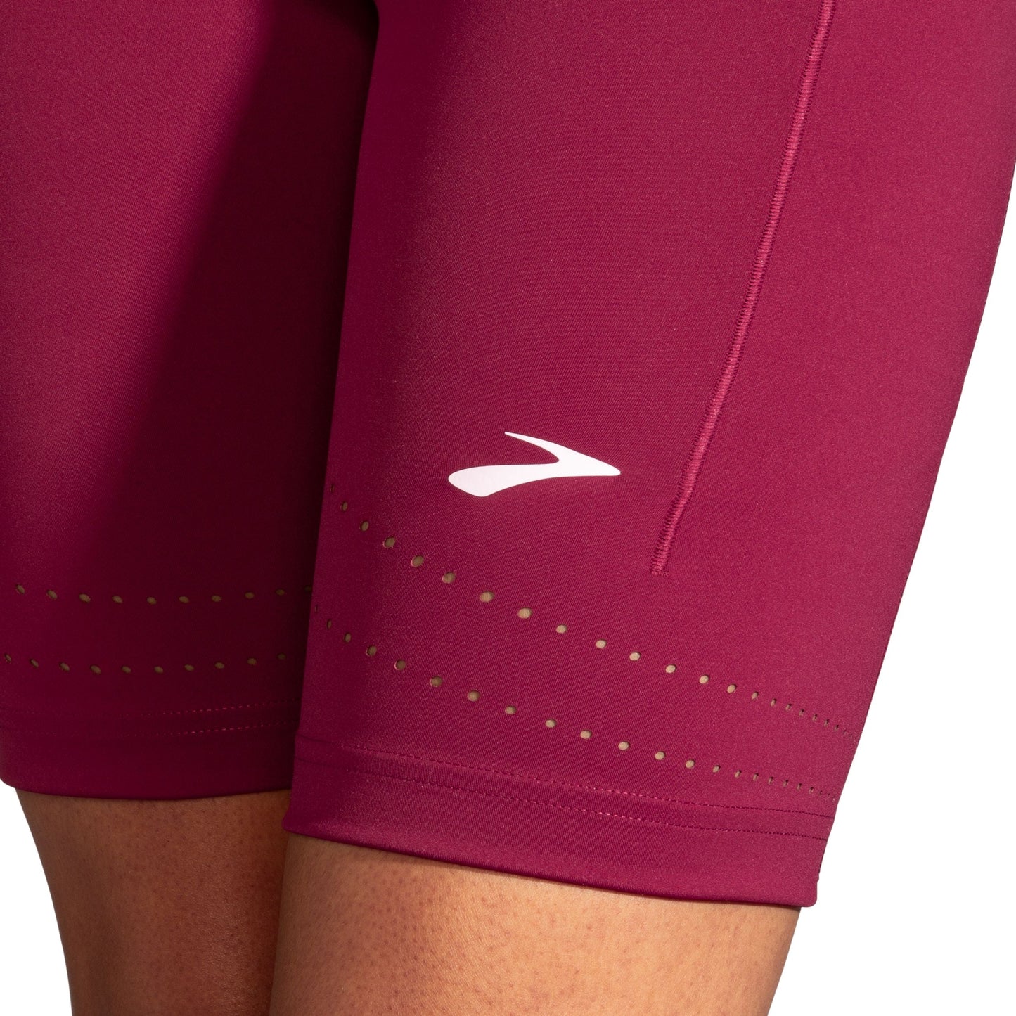  Women's Brooks Method 8" Short Tight - 221525-633