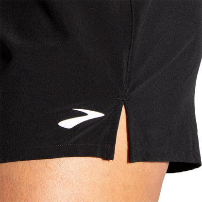  Women's Brooks Moment 5" Short - 221582-001