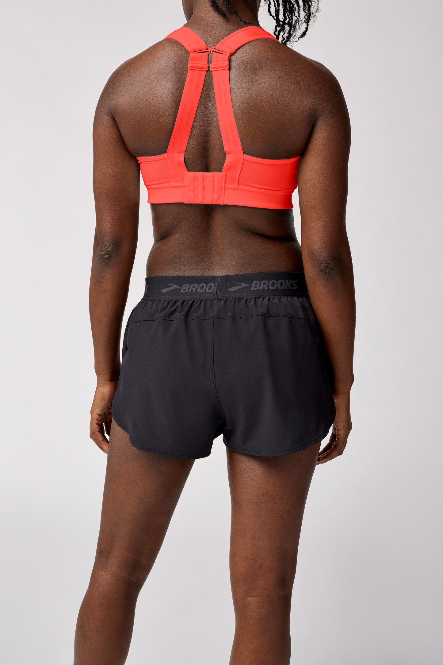  Women's Brooks Breakaway 2.5" Short - 221709-001
