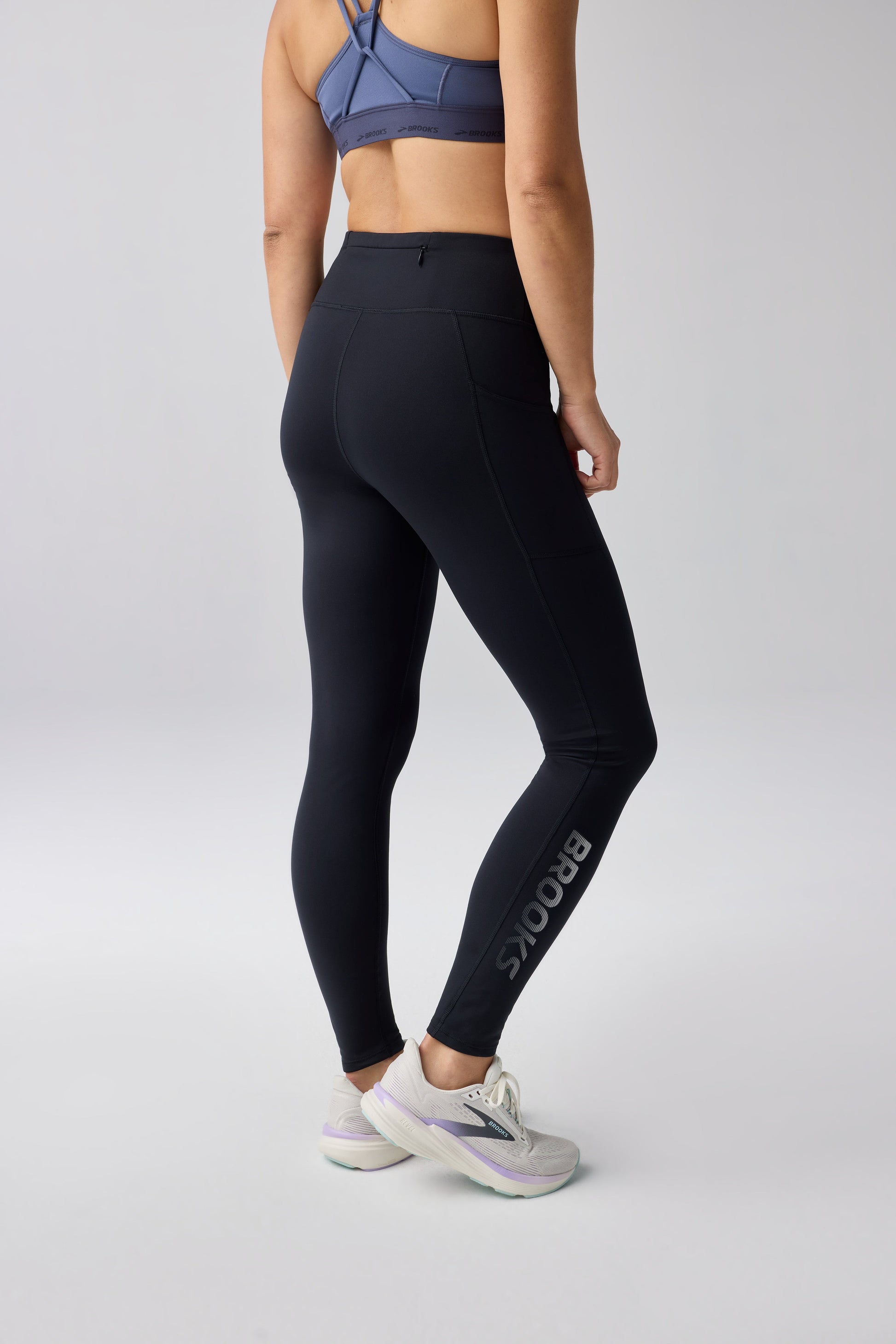  Women's Brooks Momentum Tight - 221737-021